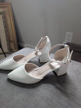 BRAND NEW Forever & Always ivory block heels